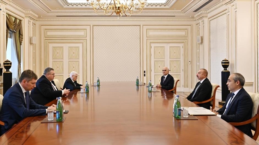 Президент Азербайджана принял первого зампремьера РФ