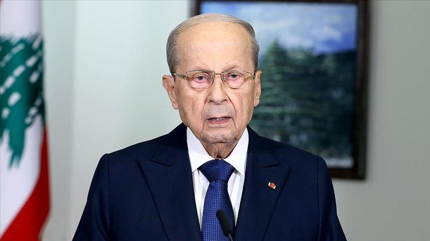 Президент Ливана отправил правительство в отставку