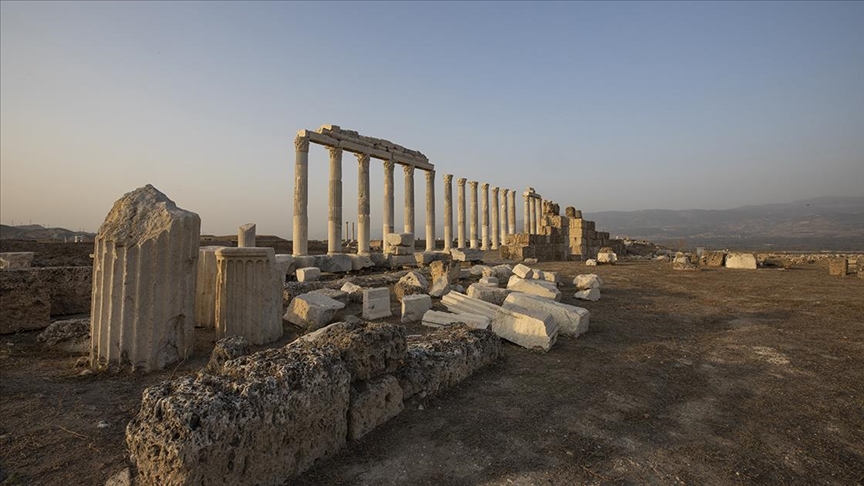 Laodikya'daki kazılarda şimdiye kadar 4 bin 500'ün üzerinde eser çıktı