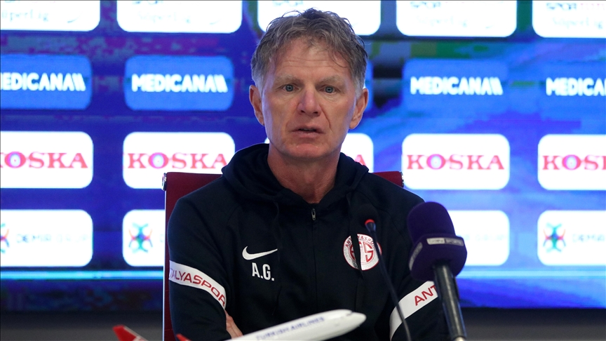 Fraport TAV Antalyaspor Teknik Sorumlusu Groenendijk: Deplasmandaki bu sonucu iyi bir galibiyet olarak tabir edeceğiz