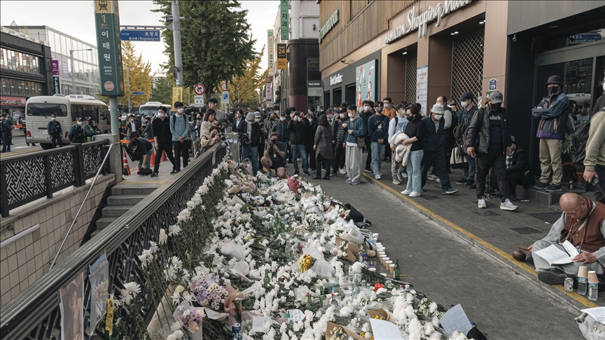 Južna Koreja: Građani odaju počast poginulim u stampedu na proslavi Noći vještica