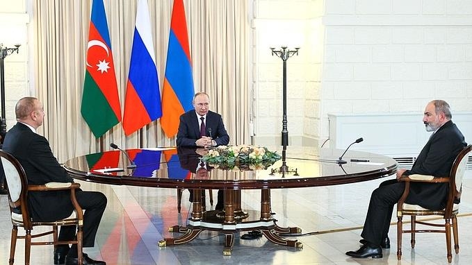 Лидеры Азербайджана, РФ и Армении провели трехсторонние переговоры в Сочи 