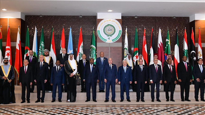 قمة الجزائر: دعم فلسطين وانتخابات ليبيا ومونديال قطر
