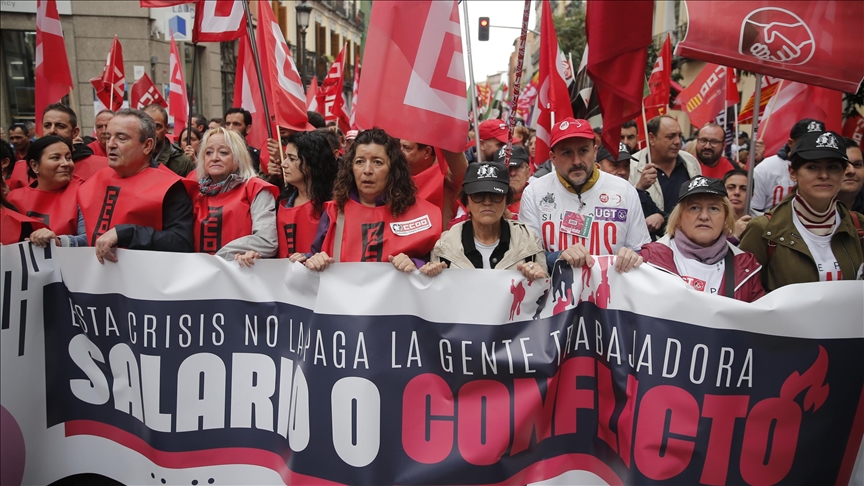 ‘Salary or conflict:’ 45,000 protesters swarm central Madrid demanding higher wages