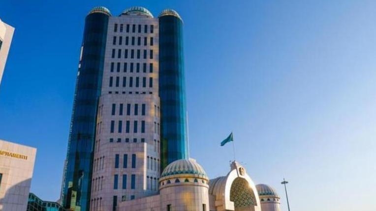 Сенат Казахстана принял закон о Конституционном суде