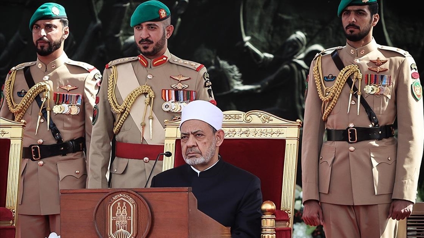 البحرين.. شيخ الأزهر يدعو الشيعة لحوار والبابا يطلب وقف حرب أوكرانيا