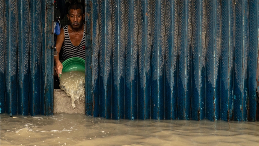 Përmbytje dhe rrëshqitje dheu në Filipine, humbin jetën 155 persona 