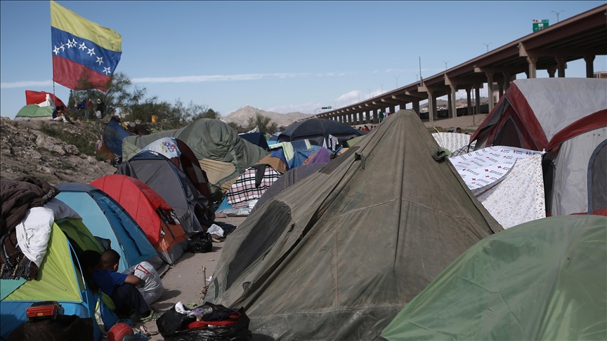 Venezuelan migrants stranded at Mexican border request humanitarian plane to return home