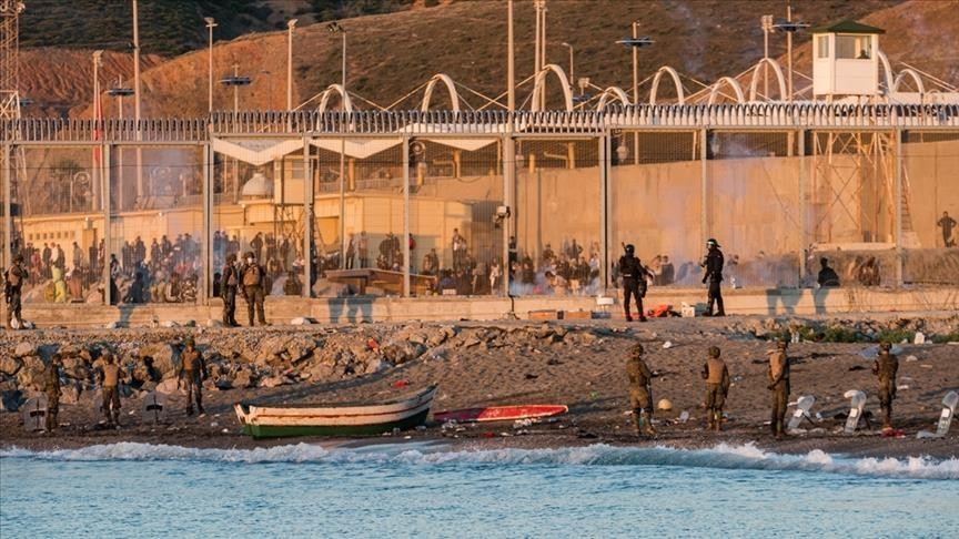 Morocco arrests 300 migrants trying to cross border into Spain