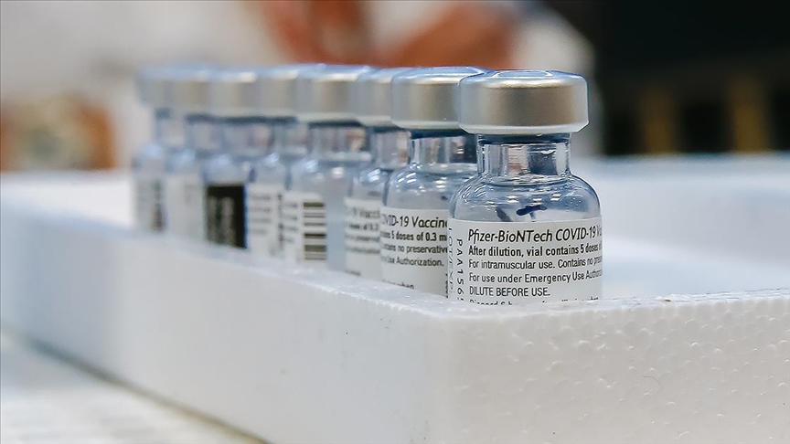 BioNTech, 2022 için Kovid-19 aşısı geliri tahminini 16-17 milyar avroya yükseltti