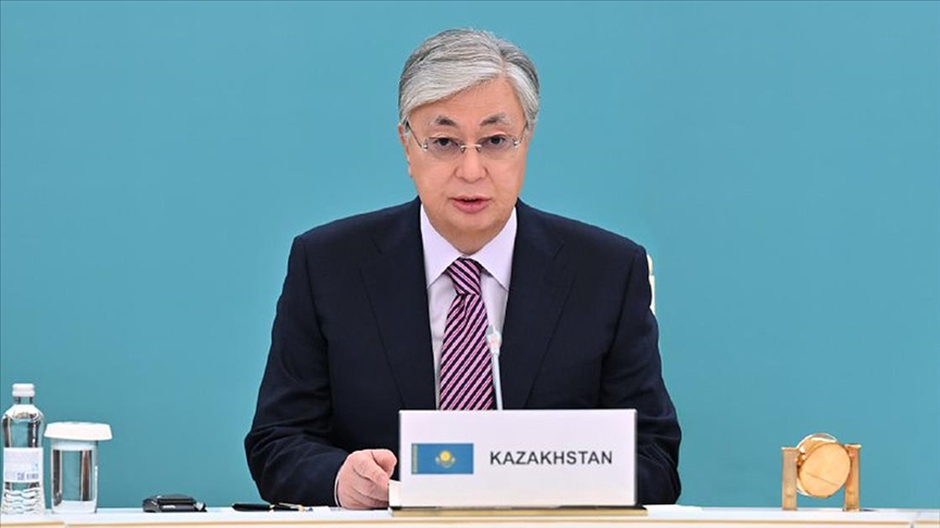 Kazakistan Cumhurbaşkanı'ndan "Bağımsızlığımızı daha sert savunmaya hazırız" mesajı