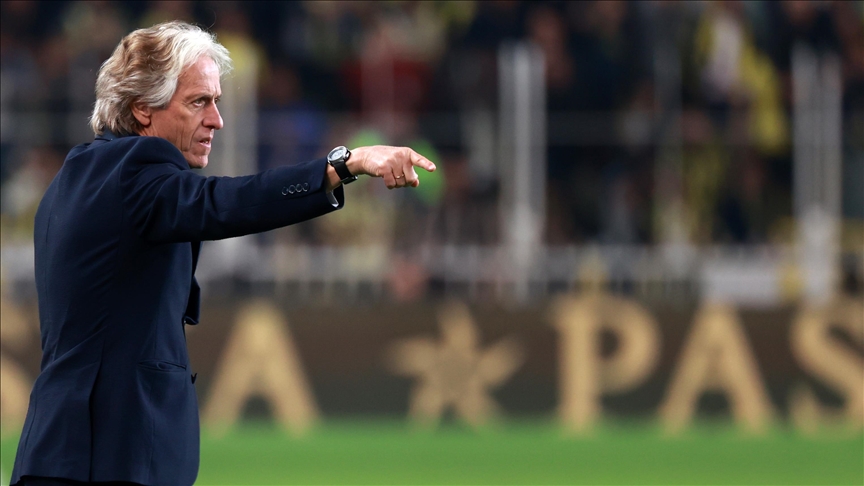 Fenerbahçe Teknik Direktörü Jorge Jesus: İkinci yarı bir kişi eksik oynamak kolay olmadı