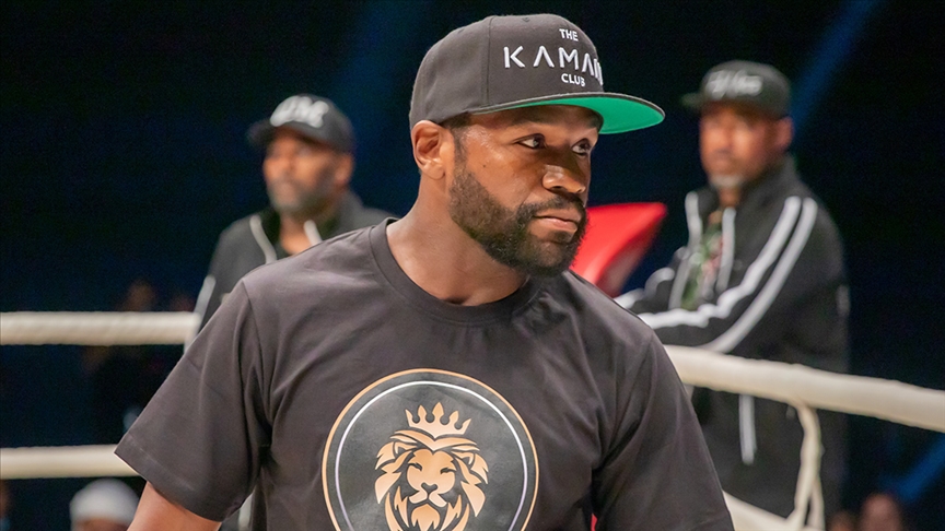 Eski yıldız boksör Mayweather gösteri maçına çıkacak