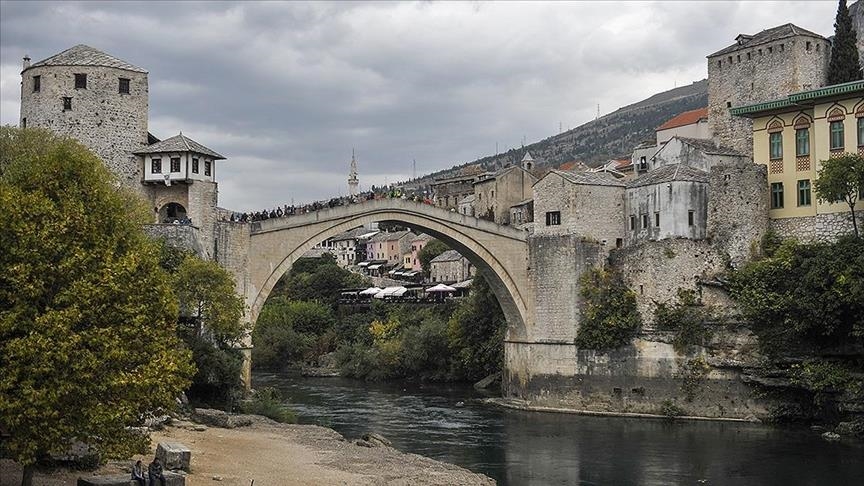 'Mostar was more than a bridge for us,' says Bosnian capturing demolition of historic bridge
