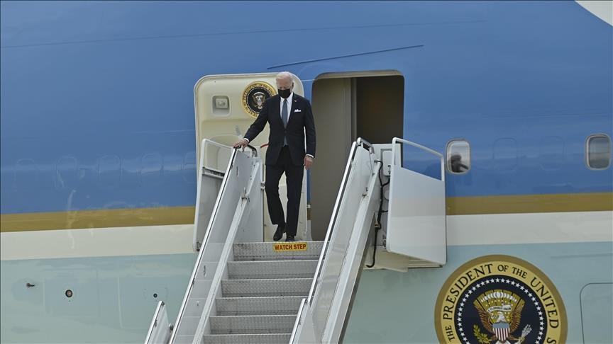 الرئيس الأمريكي يصل شرم الشيخ في أول زيارة إلى مصر 