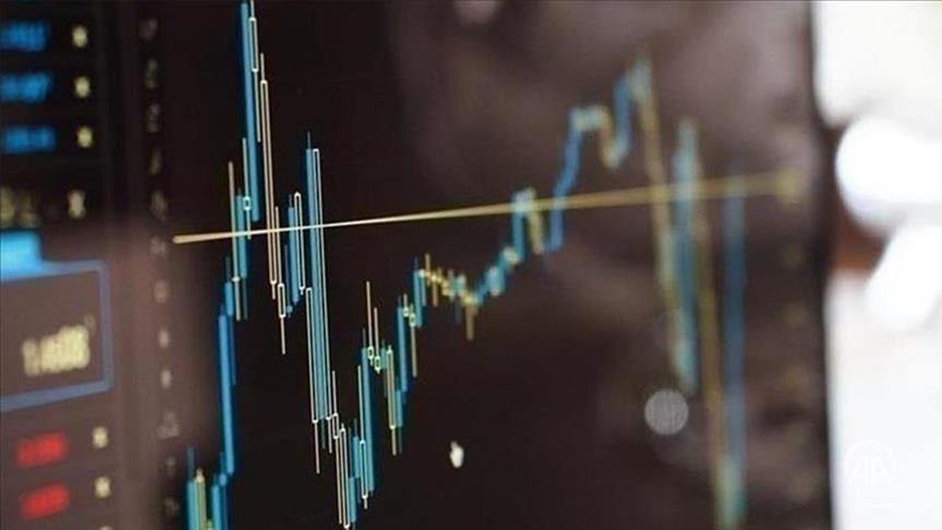 European stocks close mixed amid recession fears