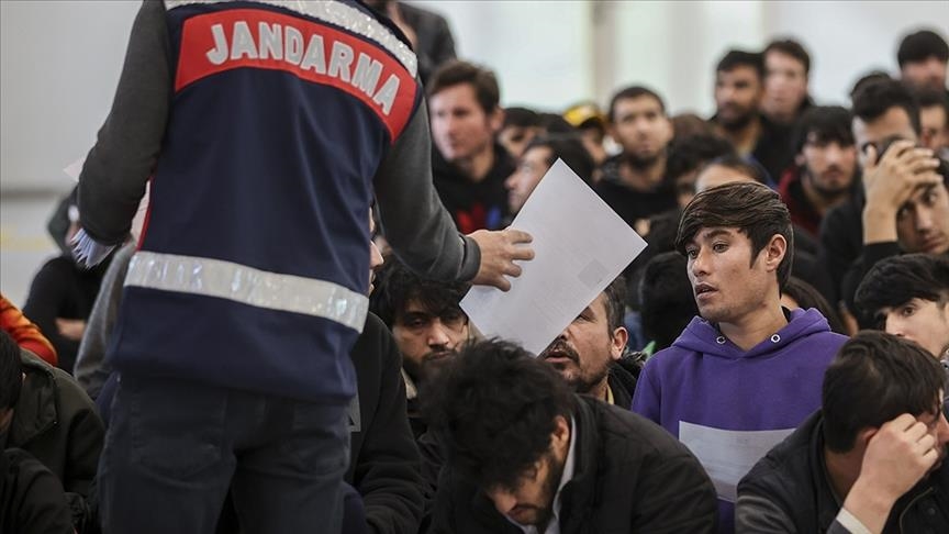 Türkiye deports over 101,000 irregular migrants so far this year