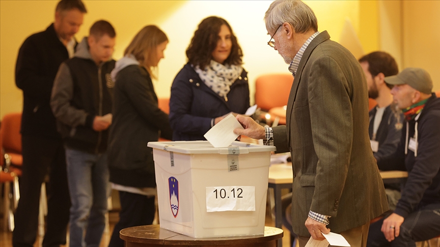 Slovenya'da cumhurbaşkanı seçiminin ikinci turu yapılacak