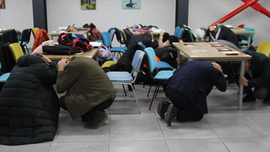 По всей Турции и ТРСК прошли масштабные учения на случай землетрясения