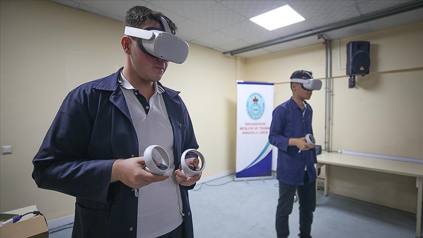 Hatay'da meslek liseliler sanal ortamda çalışma hayatına hazırlanıyor