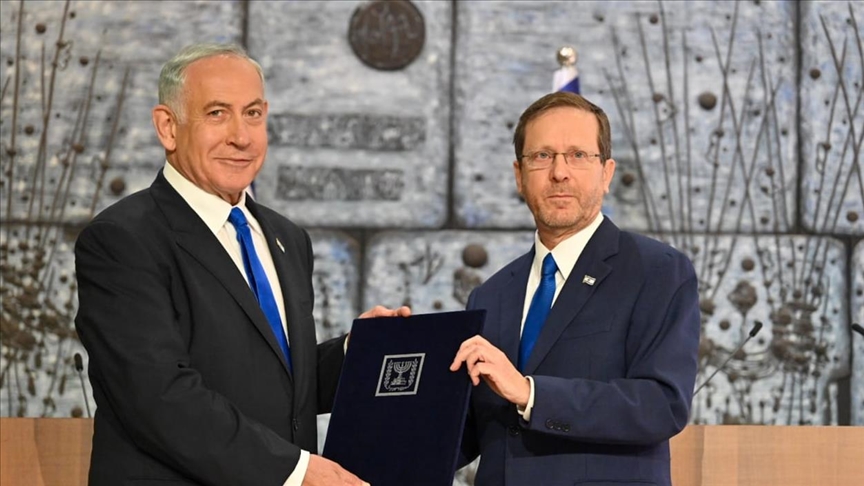 Netanyahu officially tasked with forming Israeli government