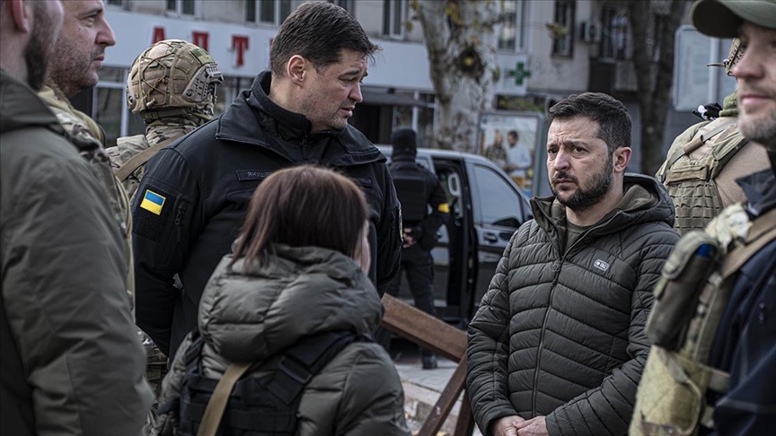 Ukrayna Devlet Başkanı Zelenskiy, Herson'u ziyaret etti