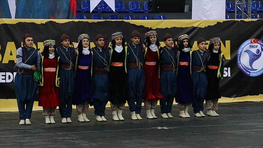 Türkiye Halk Oyunları Federasyonu Yıldızlar Türkiye Şampiyonası Bayburt'ta başladı