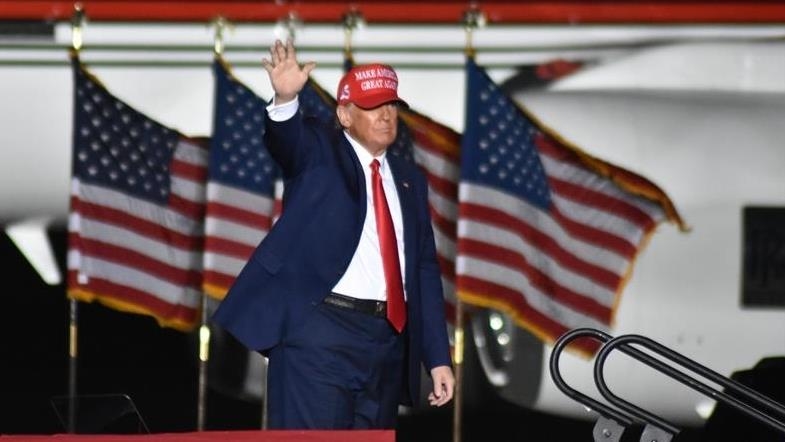 Trump resmi umumkan pencalonan diri pemilihan presiden 2024