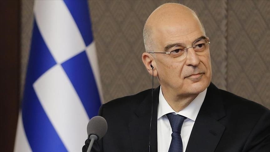 Глава МИД Греции прервал визит в Триполи, не сойдя с трапа самолета
