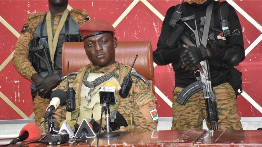 Burkina Faso : le Président de la transition décide de garder son salaire de capitaine (Officiel)