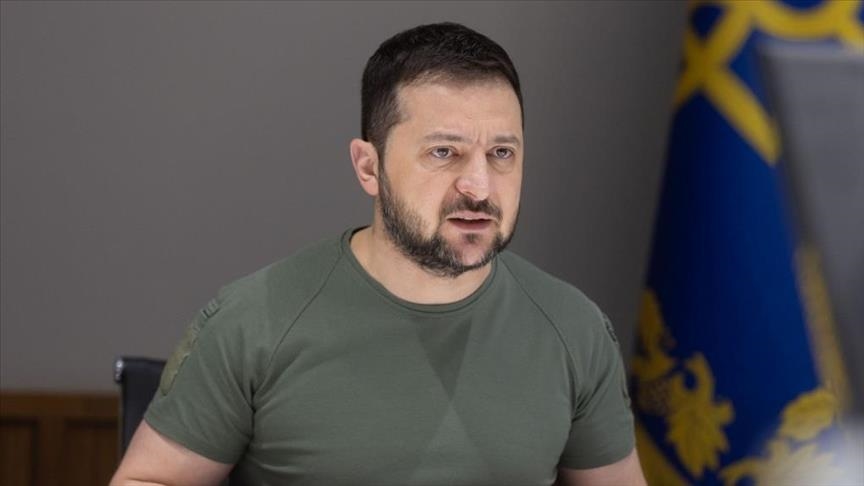 Зеленский: Украина будет участвовать в расследовании падения ракет в Польше