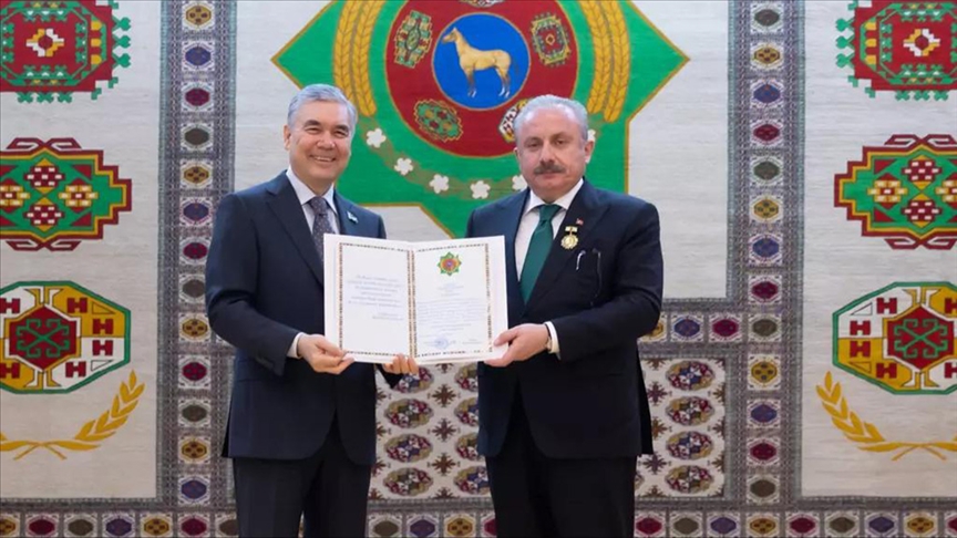 TBMM Başkanı Şentop’a Türkmenistan’da 'Devlet Nişanı' takdim edildi