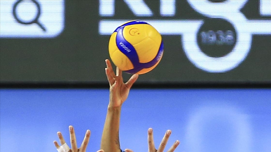 Kadınlar voleybolda derbi heyecanı