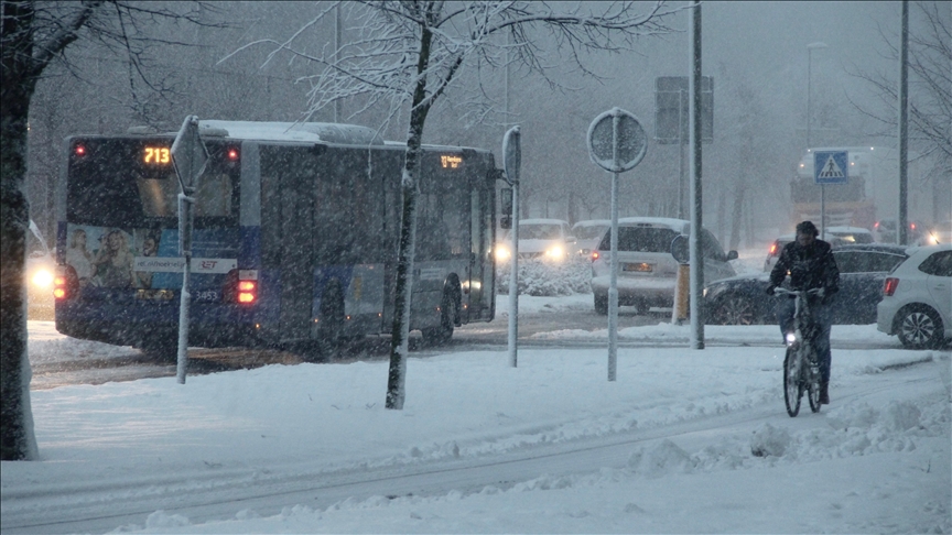 Swedish public transport in disarray due to snow chaos