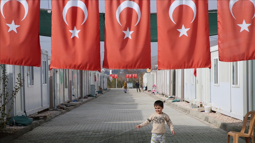 Savaş bölgesinden kurtulan Ahıska Türkleri aylar sonra Türkiye'de güvenle uyudu