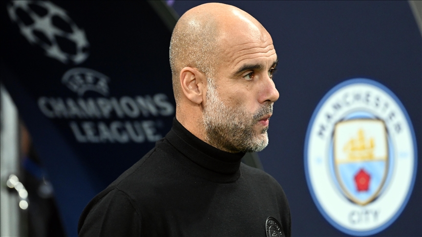 Pep Guardiola extends contract with Manchester City for 2 years