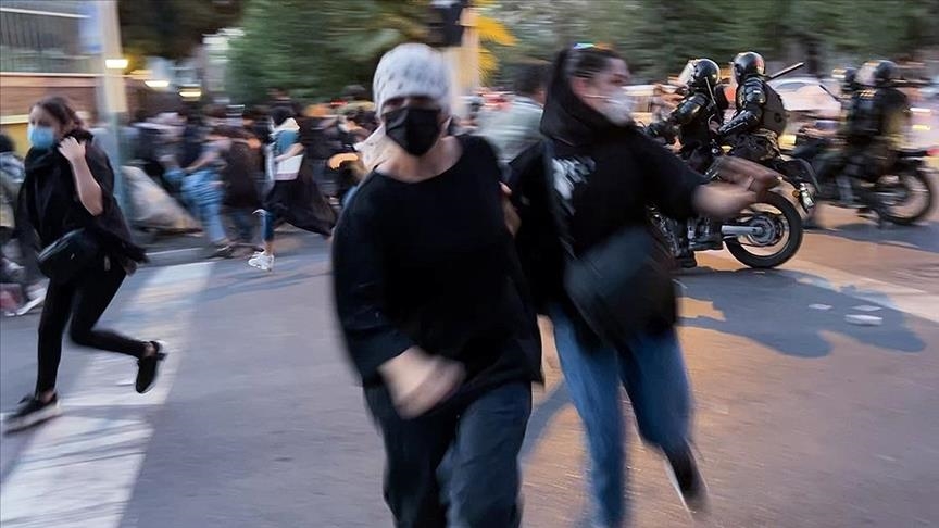 Prominent tribal leader killed in Iranian city hit by unrest