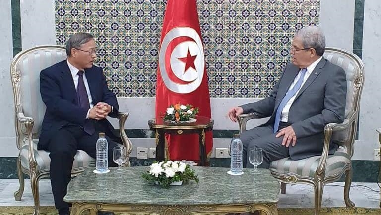 Tunisie: Le 1er Sommet sino-arabe au centre d’un entretien entre Othman Jerandi et l’ambassadeur de Chine