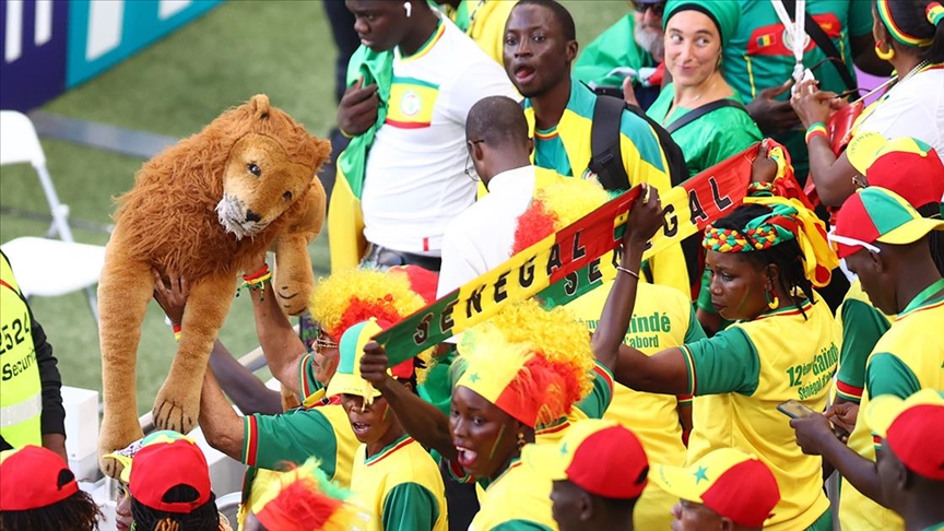 Katar-Senegal maçını taraftarlar coşkuyla bekliyor