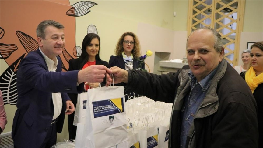 BiH: Organizovan svečani ručak za 230 korisnika Restorana dobre volje u Sarajevu