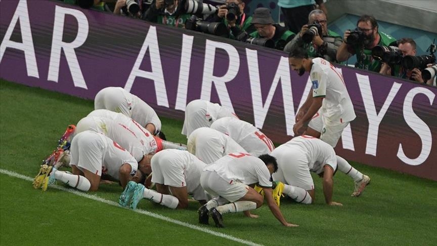 المغرب.. سجدة لاعبي المنتخب تتصدر منصات التواصل الاجتماعي