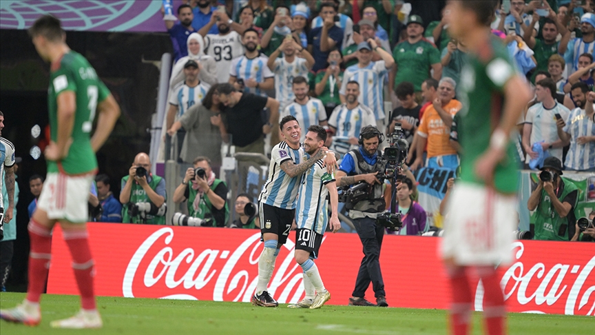 Arjantin, Dünya Kupası'nda ilk galibiyetini aldı