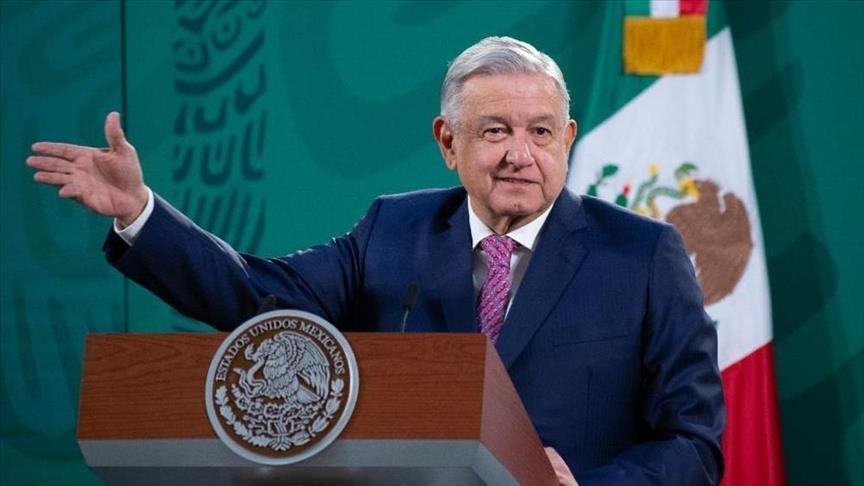 Mexican president celebrates 4th year in office with massive demonstration