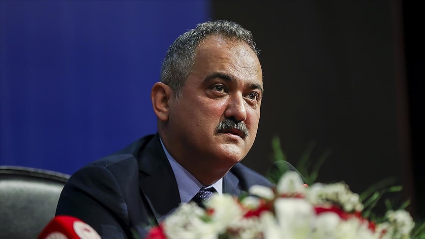 Milli Eğitim Bakanı Özer: Öğretmenlerimizin yüzde 99'u sınava girdi, yüzde 97'si başöğretmen ve uzman öğretmen oldu