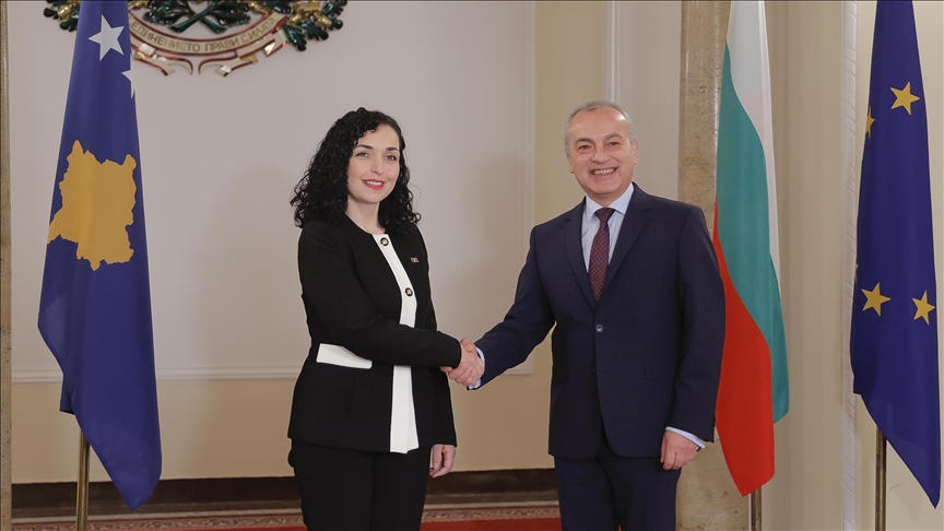 Presidentja e Kosovës, Vjosa Osmani, u prit në takim nga kryeministri në detyrë i Bullgarisë, Galab Donev