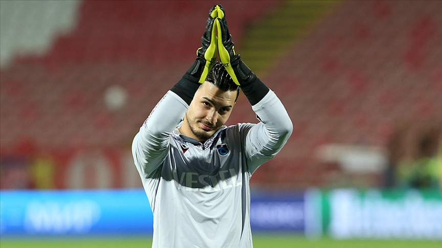 Trabzonspor, Uğurcan Çakır'ın eldivenlerini Bartın Maden Ocağı'na bağışladı