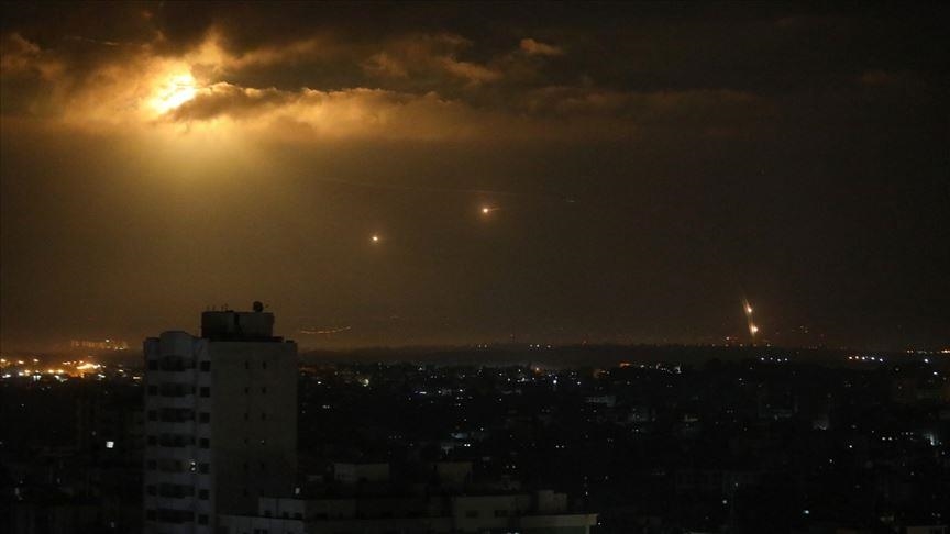 Israeli army bombs Hamas sites in Gaza
