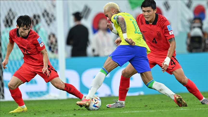 世界杯四分之一决赛，巴西4-1击败韩国，迎战克罗地亚。