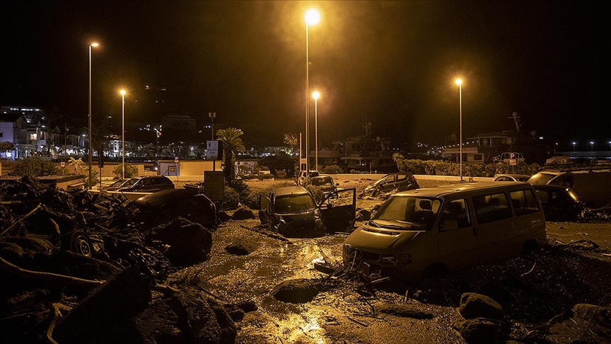 İtalya'nın Ischia Adası'ndaki heyelanda ölü sayısı 12'ye çıktı