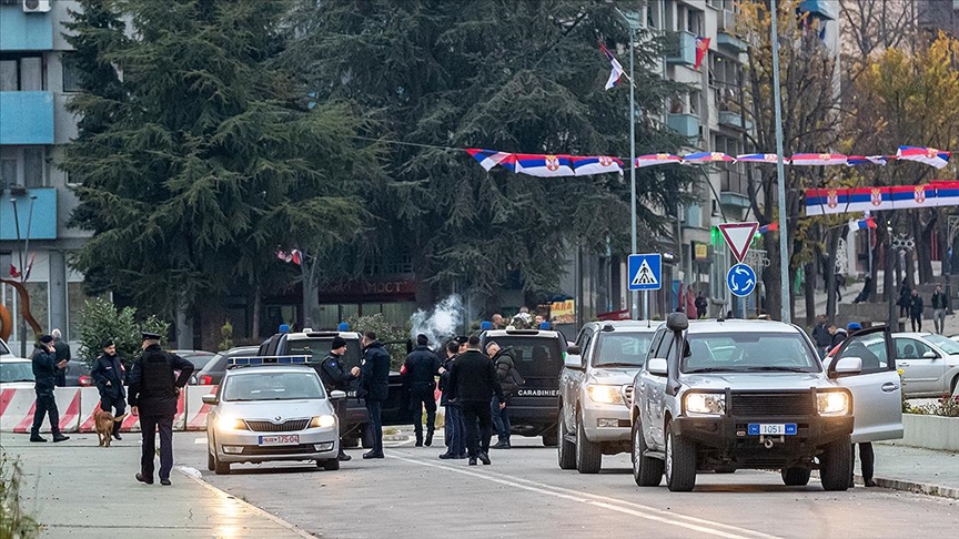 Kosova'nın kuzeyinde patlama ve siren sesleri duyuldu